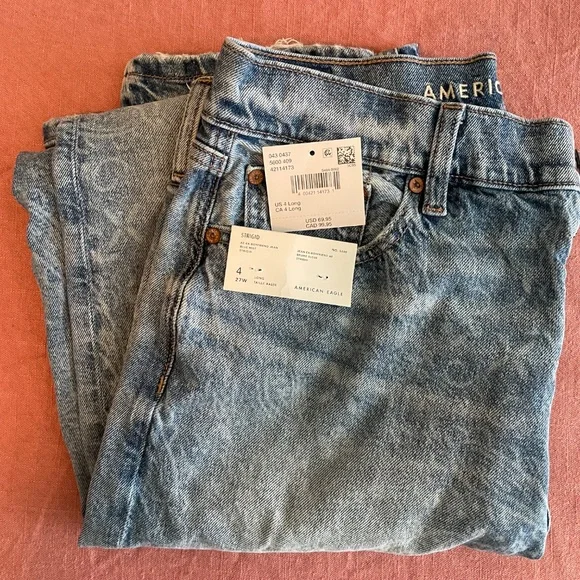 New American Eagle women’s paisley bandana print boyfriend jeans 4L fits 6 - Picture 12 of 16